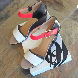 Nine West Size 7.5 M Wedges.